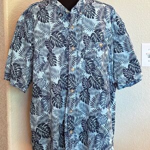 Duluth Trading Co Blue Tropical Leaf Shirt
